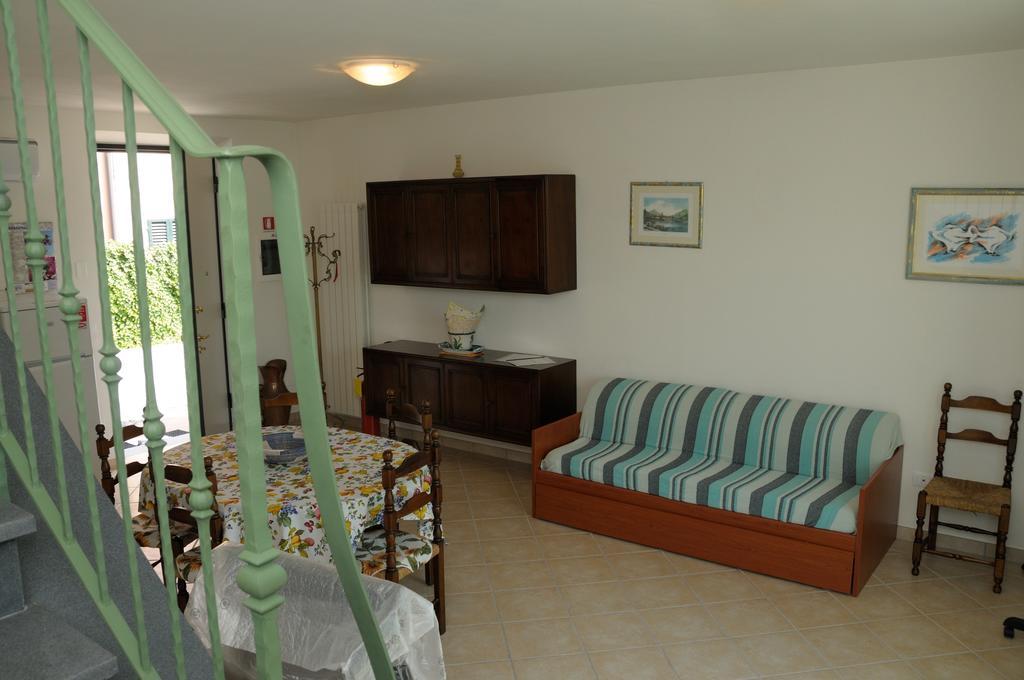 Appartamenti Vacanze Il Nottolini Капанари Екстериор снимка