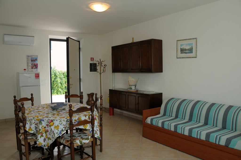 Appartamenti Vacanze Il Nottolini Капанари Екстериор снимка