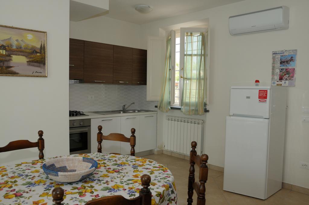 Appartamenti Vacanze Il Nottolini Капанари Екстериор снимка