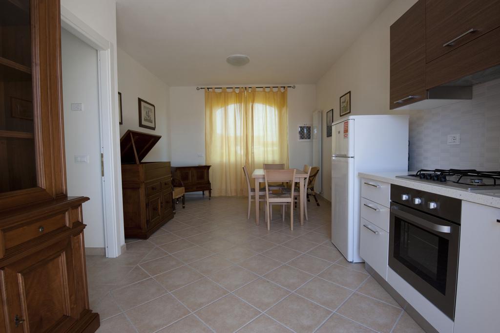 Appartamenti Vacanze Il Nottolini Капанари Стая снимка