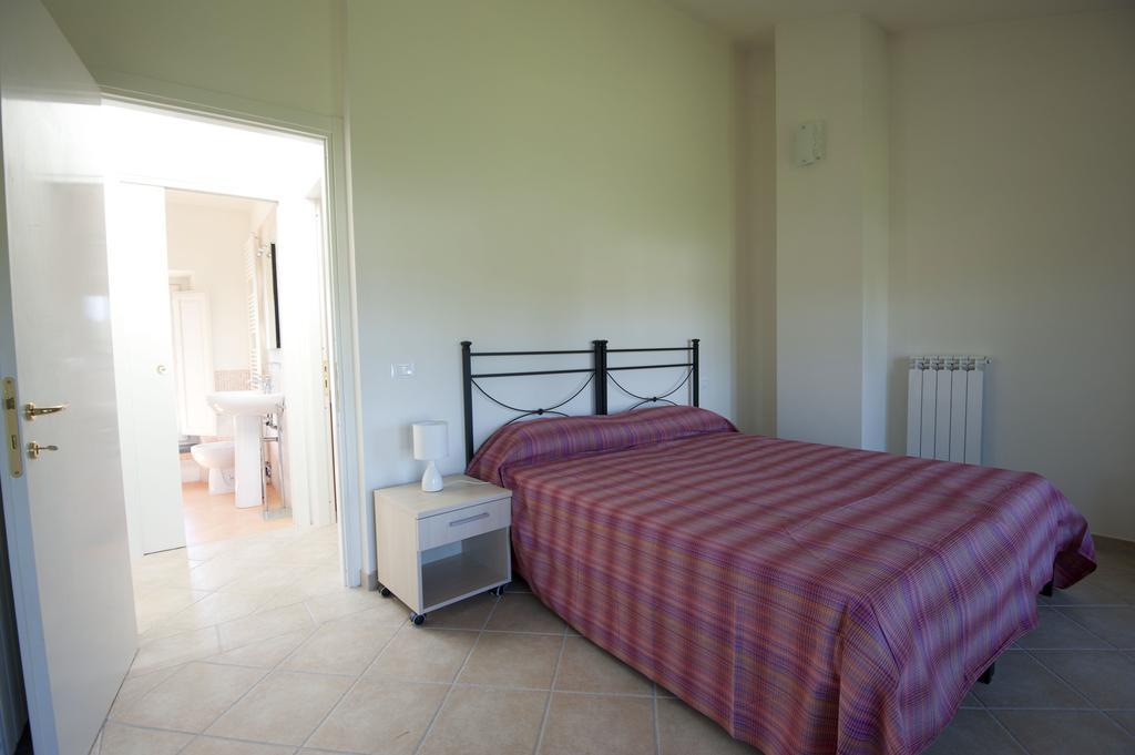 Appartamenti Vacanze Il Nottolini Капанари Стая снимка